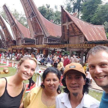 ホテル Toraja Manubackpacker ランテパオ エクステリア 写真