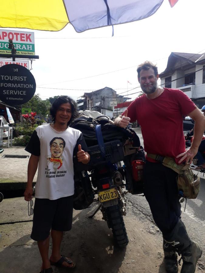 ホテル Toraja Manubackpacker ランテパオ エクステリア 写真