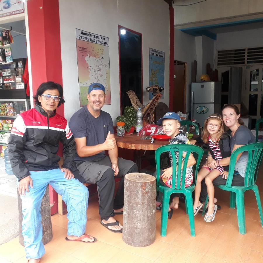 ホテル Toraja Manubackpacker ランテパオ エクステリア 写真
